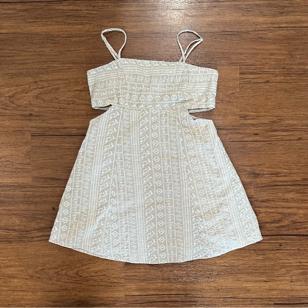 Altard State Dress - Picture 2 of 4